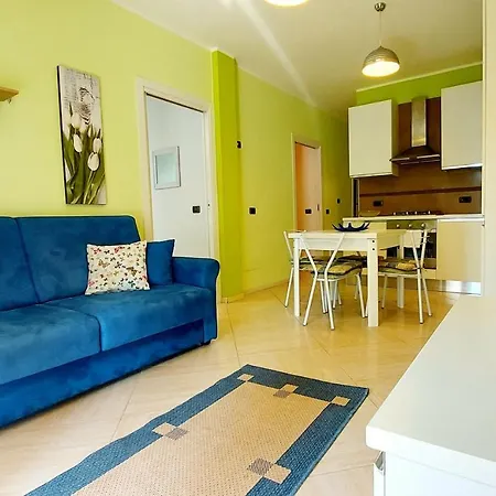 Colors Pool Apartment Bardolino